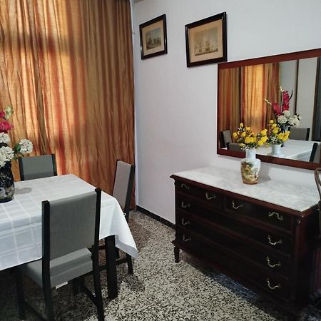 Apartamento Acogedor เซบีญา ภายนอก รูปภาพ
